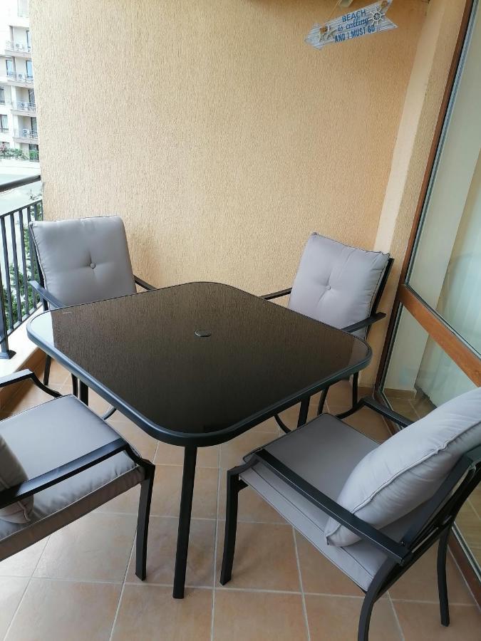 Bright Studio With Parking & Pool Свети Влас Екстериор снимка
